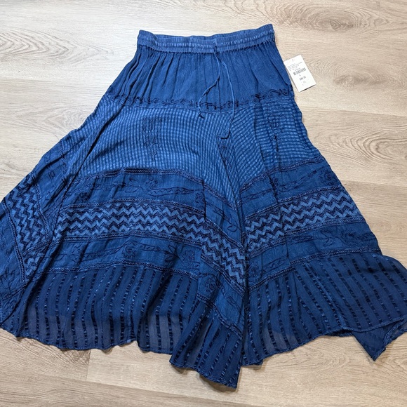 Elegant Blue A-Line Skirt - Picture 2 of 10